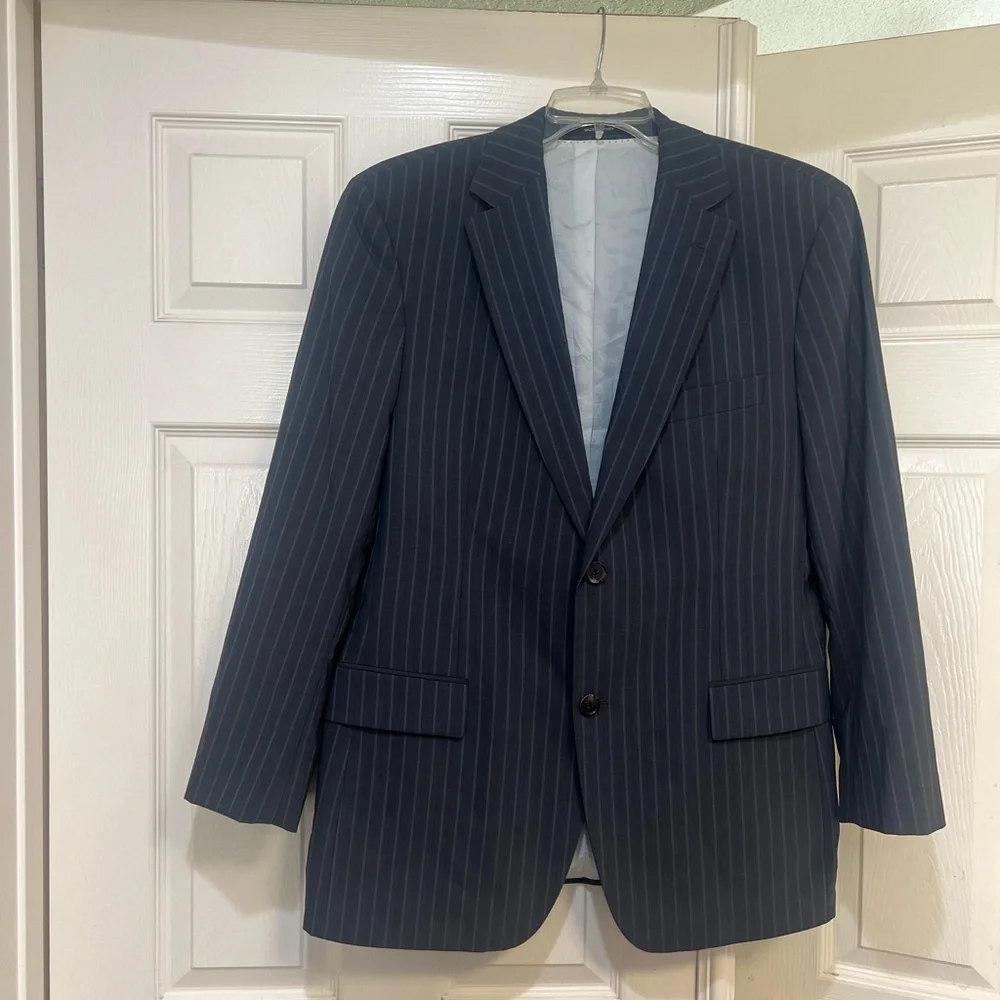 Boss Hugo Boss Mens gray Pin Striped 2 Button Suit Jacket Wool Blend Size 42R‎